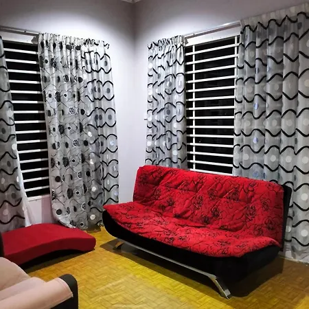 De'Lakeside Musslim'S Homestay Raub Exterior photo