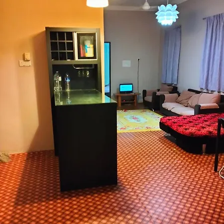 De'Lakeside Musslim'S Homestay Raub Exterior photo